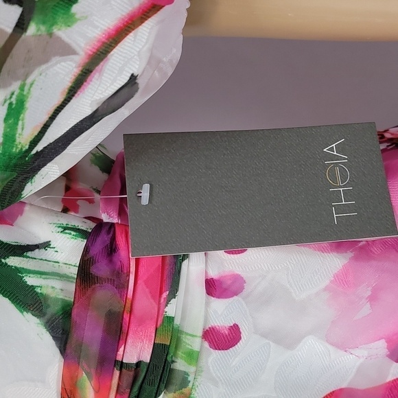 theia Oeganza Multi Floral Print Tea Leght Cocktail Dress - Picture 8 of 17